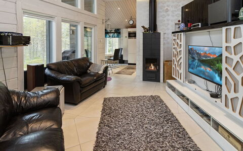 Nuunalahti: Diseño De Interiores, Piso, Mueble, Madera, Techo, Suelo, Sala, Sofá, Encendiendo, Casa