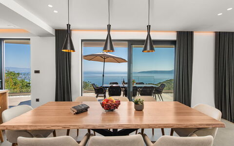 Marmonte: Mueble, Diseño De Interiores, Madera, Mesa, Cocina Y Comedor Mesa, Lámpara, Piso, Comedor, Encendiendo, Techo