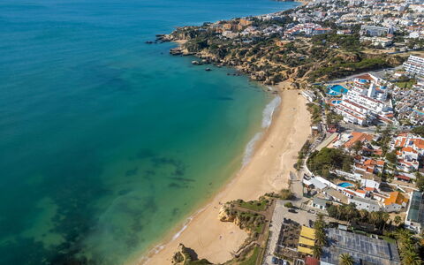 Viva One - Vip Properties: Costa, Cuerpo De Agua, Agua, Playa, Entorno Natural, Costeras Y Los Accidentes Geográficos Oceánico, Verano, Mar, Apuntalar, Horizonte