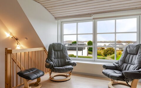 Arvi - 100M from the Sea: Madera, Techo, Casa, Casa, Arquitectura, Vía Muerta, El Terreno Del Lote, Cabaña, Cobertizo, Edificios Del Jardín