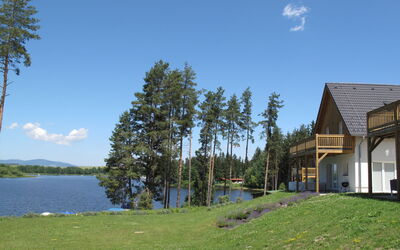 Lakeside Village 39