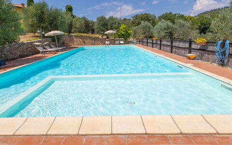 Campiglia Marittima 649: Piscina, Material Compuesto, Recurso, Fuente De Agua, Hacienda, Mueble Para Exteriores, Eco Hotel, Hotel, Villa, Thermae