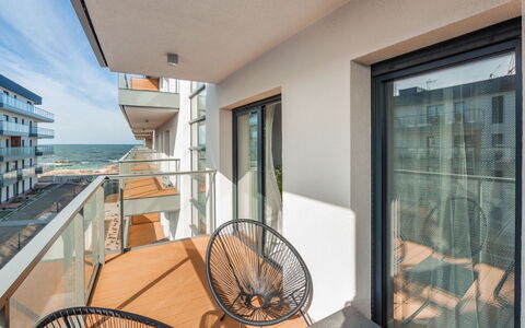 Gardenia: Mueble, Silla, Mesa, Departamento, Mueble Para Exteriores, Balcón, Cocina Y Comedor Mesa, Condominio, Sombra, Patio