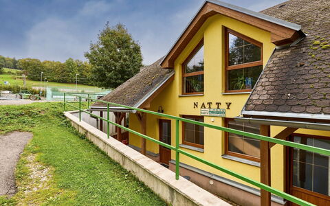 Penzion Natty: Barrio Residencial, Departamento, Diseño Urbano, Condominio, Balcón, Sombra, Patio, Diseño, Yarda, La Luz Del Día