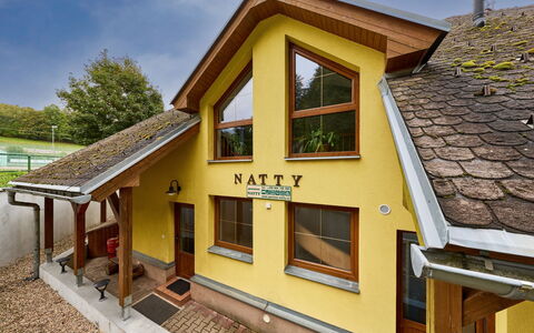 Penzion Natty: Barrio Residencial, Departamento, Diseño Urbano, Condominio, Balcón, Sombra, Patio, Diseño, Yarda, La Luz Del Día
