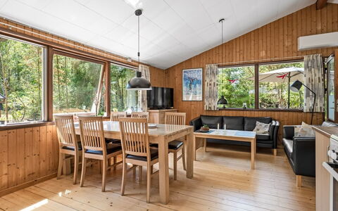 Lökea - from the Sea: Madera, Casa, Casa, Cabaña, Puerta, Madera Dura, Techo, Manchas De Madera, Porche, Cuarto De Troncos