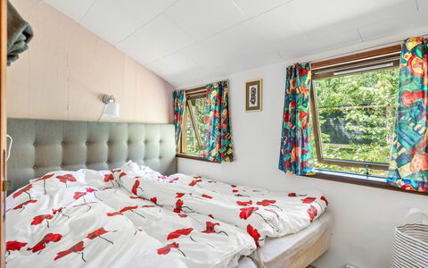 Lökea - from the Sea: Mueble, Madera, Diseño De Interiores, Linos, Suelo, Piso, Habitación, Cama, Habitación, Casa