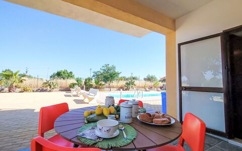 Scrusciu Do Vientu: Mueble Para Exteriores, Silla, Recurso, Sombra, Piscina, Eco Hotel, Hotel, Paraguas