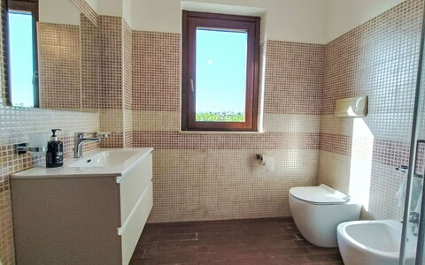Scrusciu Do Vientu: Piso, Pared, Arreglo De Tubería, Baño, Suelo, Baño, Diseño De Interiores, Asiento Del Baño, Plomería, Loseta
