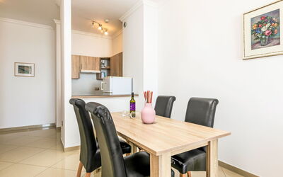Alojamiento:&nbsp;Aparthotel Rotonda Inn 140.1