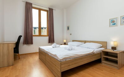 Alojamiento:&nbsp;Aparthotel Rotonda Inn 140.2