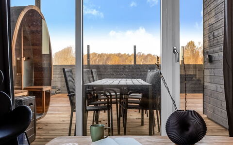 Thorin - 1.2Km from the Sea: Cabaña, Patio Interior, Yarda, Edificios Del Jardín, Cobertizo, Vía Muerta, Mueble Para Exteriores, Cuarto De Troncos, Estructura Al Aire Libre, Choza