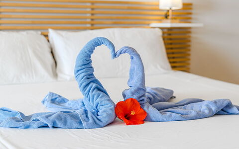 Santiago Seaview: Linos, Textil, Lecho, Habitación, Corazón, Sábana, Cama, Almohada