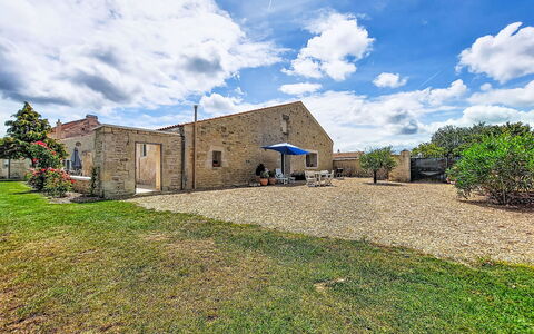 Geay 600: Cielo, Azul, Casa, Área Rural, El Terreno Del Lote, Casa, Llanura, Asentamientos Humanos, Cabaña, Inmuebles