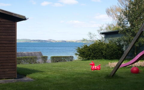 Hilde - 75M from the Sea: Azul, Cabaña, Casa, Casa, Casa De Campo, Inmuebles, Vía Muerta