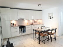 Residenza Vivian - Swan Lake Suite Apt. 304