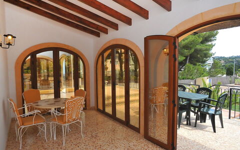 Patrai: Propiedad, Edificio, Habitación, Bienes Raíces, Inmuebles, Casa, Arquitectura, Arco, Techo, Mesa