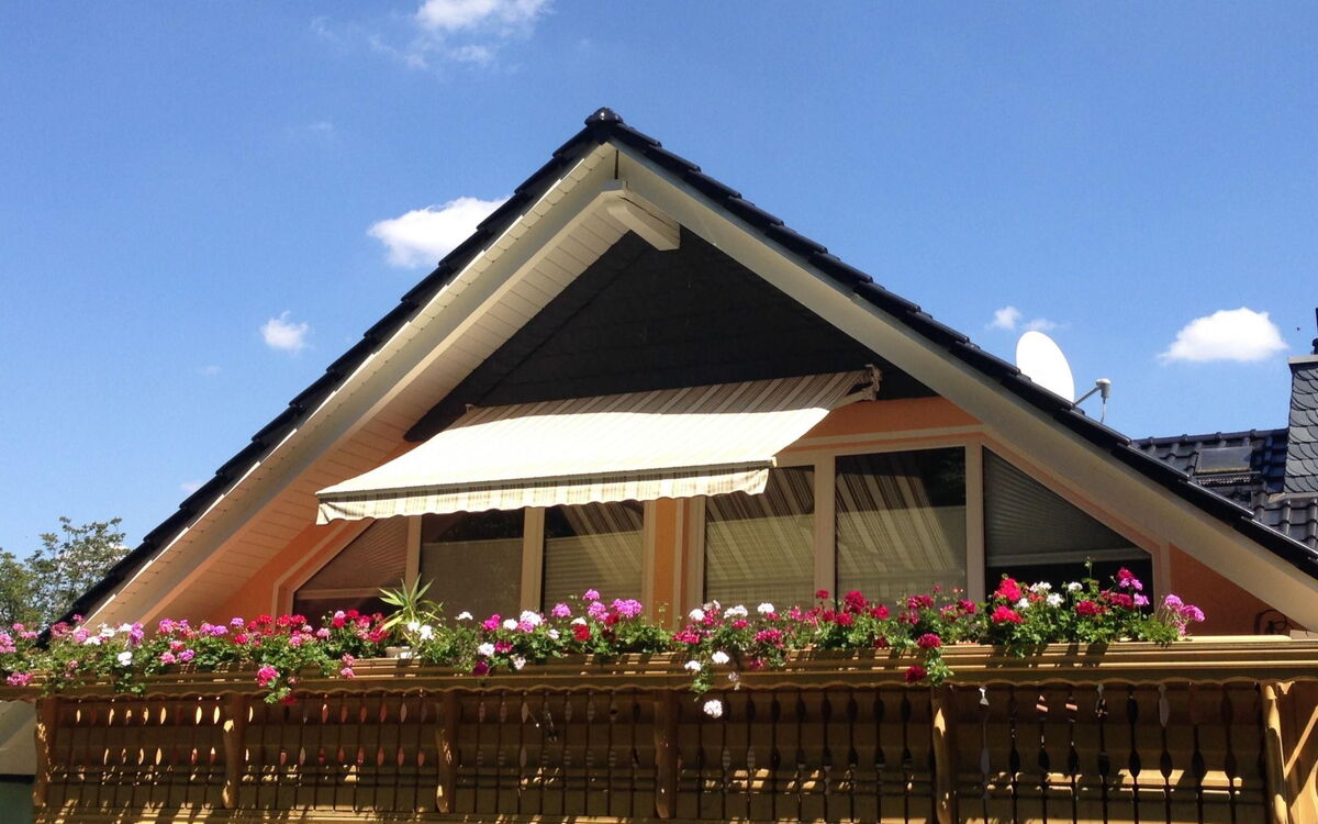 Großzügige Ferienwohnung mit Balkon