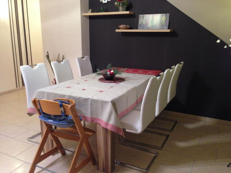 Großzügige Ferienwohnung mit Balkon