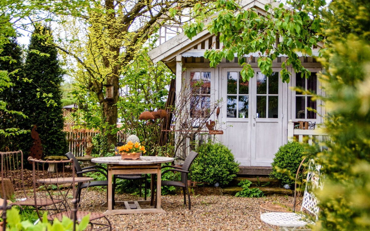 Gemütliche Wohnung in Bracht mit Garten