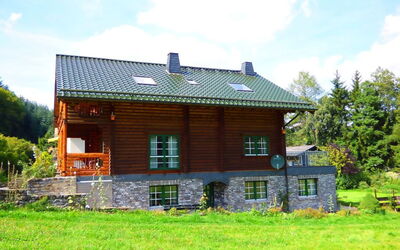 In Wiesen mit Privatem Pool