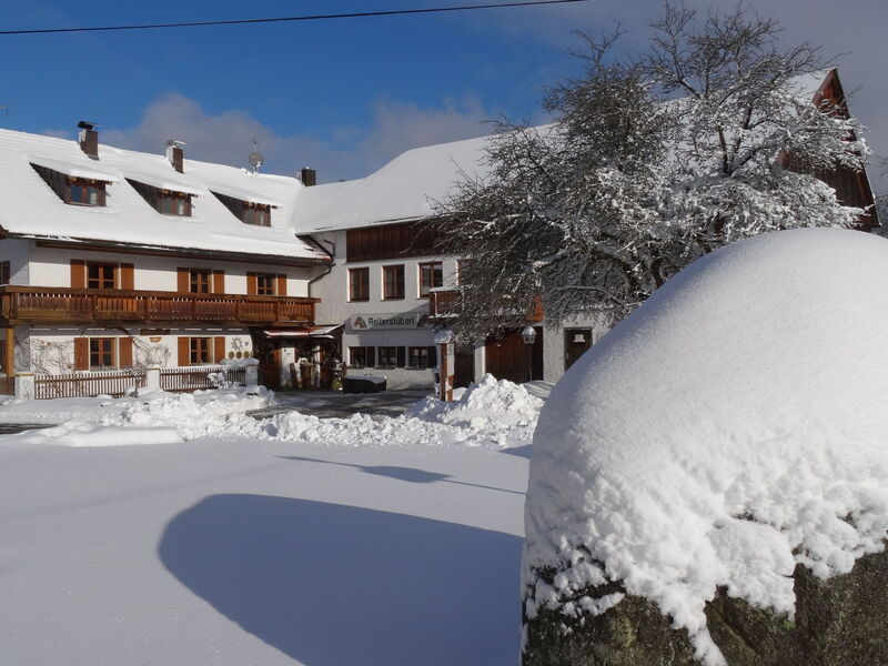 Landhaus mit Sonnenterrasse und Garten