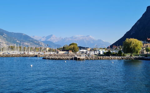 Les Perles du Lac: Agua, Accidentes Geográficos Montañosas, Cuerpo De Agua, Montaña, Colina, Cordillera, Barco, Costeras Y Los Accidentes Geográficos Oceánico, Costa, Lago