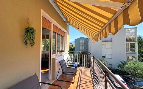 Ca dei Noni: Toldo, Sombra, Balcón, Porche, Diseño, Planta De Casa, Silla, Maceta, Estructura Al Aire Libre, Mueble Para Exteriores