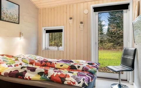 Hemfrith - 500M to the Fjord: Madera, Habitación, Diseño De Interiores, Cama, Habitación, Techo, Casa, Mueble, Sábana, Lecho