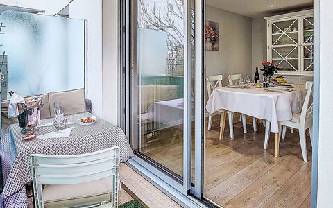 Port et Plage à Pied, Linge Inclus: Piso, Arreglo De Tubería, Baño, Diseño De Interiores, Madera, Suelo, Plomería, Encendiendo, Grifo, Mueble