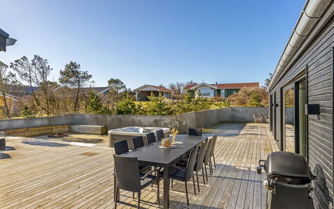 Gudrid - 400M from the Sea: Blanco, Pendiente, Mapa