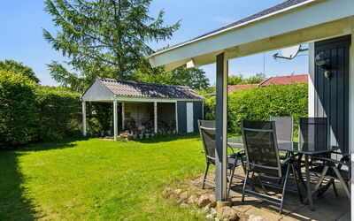 Maini - 350M from the Sea