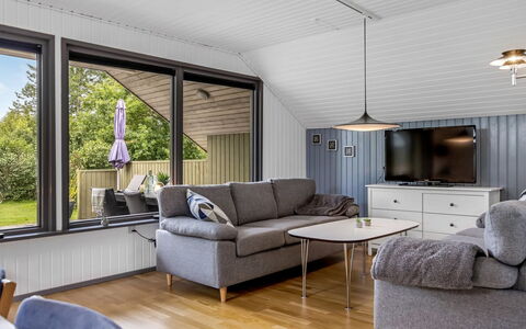 Emiljan - from the Sea: Diseño De Interiores, Madera, Mueble, Techo, Piso, Suelo, Sofá, Sala, Habitación, Casa