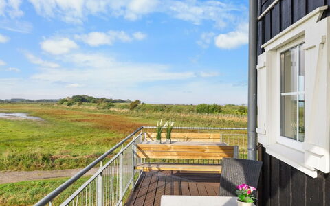 Alitta - 240M from the Sea: Azul, Cabaña, Casa, Casa, Casa De Campo, Inmuebles, Vía Muerta