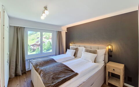 Chez Gredia: Diseño De Interiores, Techo, Habitación, Piso, Habitación, Suelo, Cama, Marco De La Cama, Lecho, Linos