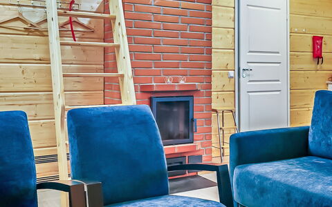 Joutsenranta: Mueble, Diseño De Interiores, Piso, Suelo, Madera, Silla, Habitación, Sala, Departamento, Encendiendo