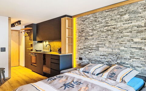 Sonnhalde a: Mueble, Diseño De Interiores, Pared, Piso, Madera, Habitación, Suelo, Techo, Cama, Encendiendo