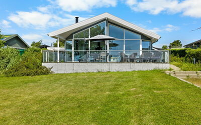Ubavka - 100M from the Sea