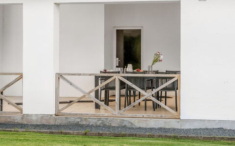 Synne - 350M from the Sea: Madera, Material Compuesto, Porche, Hormigón, Pretil, Madera Dura, Cerca, Cubierta, Tablón, Inicio De Esgrima