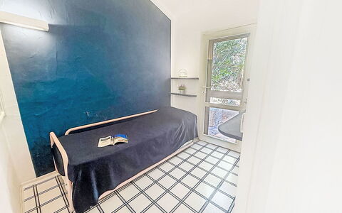 Pellicano: Piso, Suelo, Diseño De Interiores, Mueble, Departamento, Habitación, Techo, Habitación, Cama, Lecho