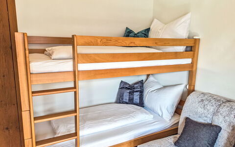 Glück auf: Cama, Habitación, Litera, Madera, Piso, Lecho, Mueble, Diseño De Interiores, Suelo, Sábana