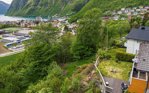 Høyanger Panorama: Accidentes Geográficos Montañosas, Barrio Residencial, Paisaje, Tierras Altas, Montaña, Colina, Casa, Hill Station, Vista Panorámica, Casa