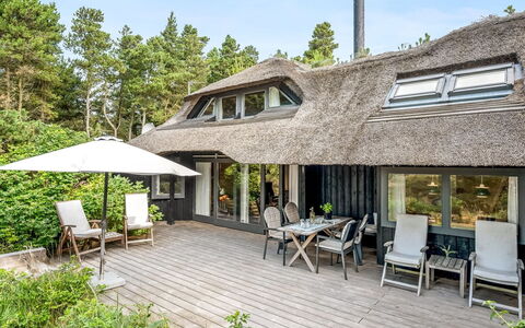 Lene - 2Km from the Sea