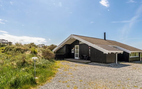 Askrik - 350M from the Sea: Casa, Casa, Puerta, Techo, Cabaña, Inmuebles, Jardín, Sombra, Vía Muerta, Yarda
