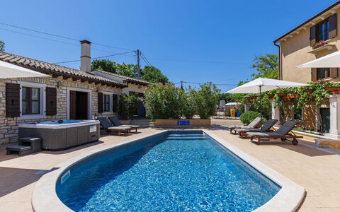 Villa Christina: Piscina, Mueble Para Exteriores, Recurso, Mueble, Silla, Eco Hotel, Sombra, Inmuebles, Losa, Sunlounger