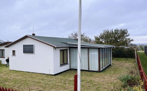 Ginger - 50M from the Sea: Techo, Casa, Casa, Cabaña, Puerta, Vía Muerta, Cubierta, Porche, Tablón, Madera Dura