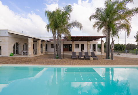 Apulia Retreat: Piscina, Recurso, Sombra, Inmuebles, Hacienda, Eco Hotel, Villa, Paisajismo, Patio