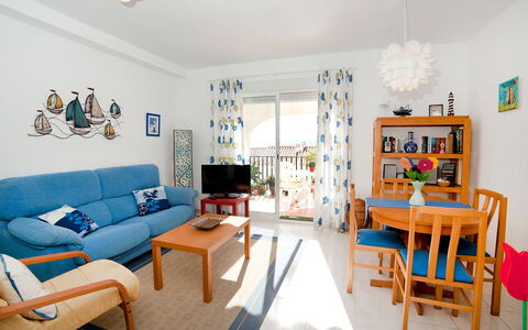 Calpe Calp 971: Sala, Habitación, Mueble, Propiedad, Diseño De Interiores, Azul, Edificio, Mesa, Casa, Amarillo