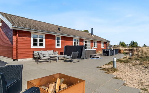 Uolevi - 1.1Km from the Sea