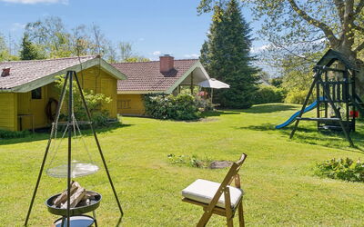 Holmfridur - 1.1Km from the Sea